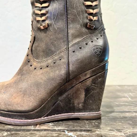 NEW Ariat Nashville Leather Wedge Western Boots