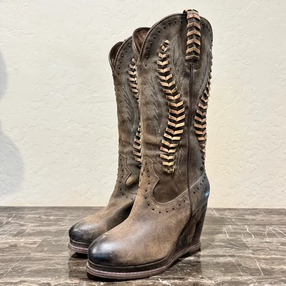 NEW Ariat Nashville Leather Wedge Western Boots