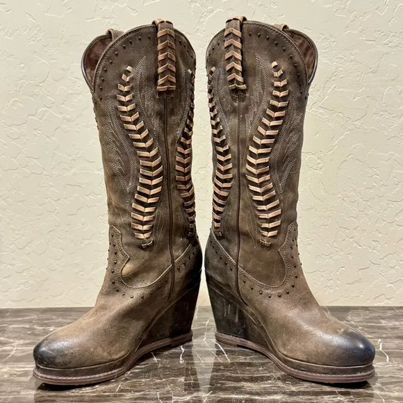 NEW Ariat Nashville Leather Wedge Western Boots