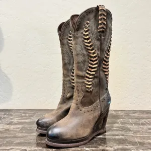 NEW Ariat Nashville Leather Wedge Western Boots