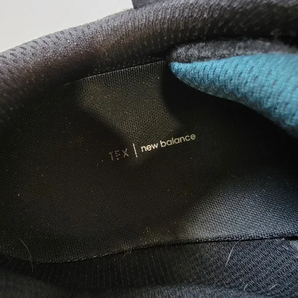 NEW BALANCE Fresh Foam D M880X11 Black Mens Sz 12 GORE-TEX Waterproof Athleisure