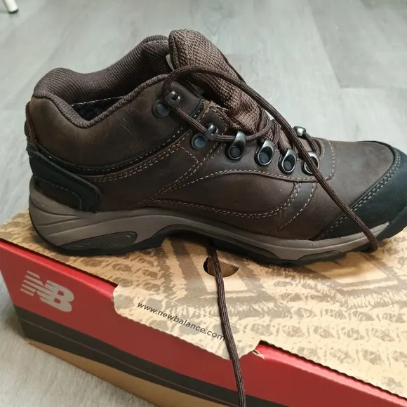 New Balance Gore-Tex Brown Hiking Boots Waterproof MW978GT Mens 8 4E Extra Wide
