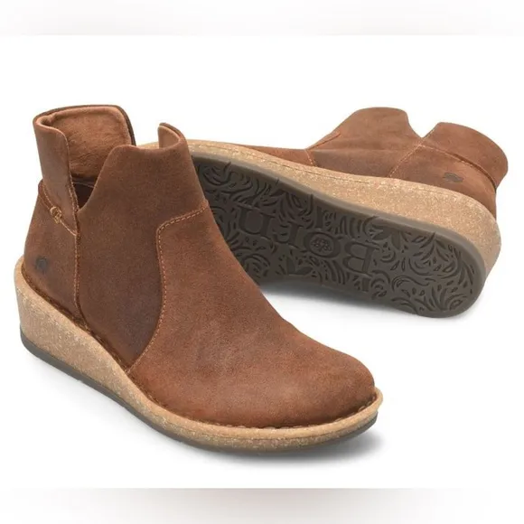 NEW Born Boots Women’s Size 9, Glazed Ginger Distressed(Brown) Suede Wedge , Zip