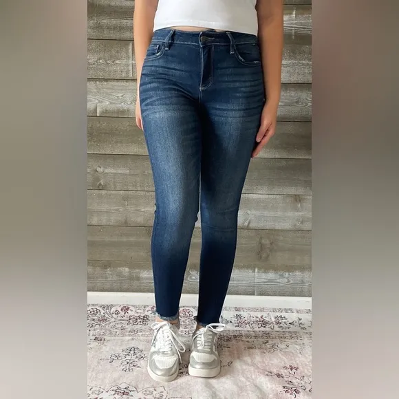 New! cello mid rise crop skinny jeans with fray hem WV77321 DK