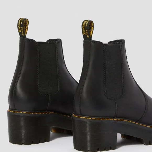NEW DR MARTENS Rometty Wyoming Leather Platform Women'sChelsea Boots Size 6