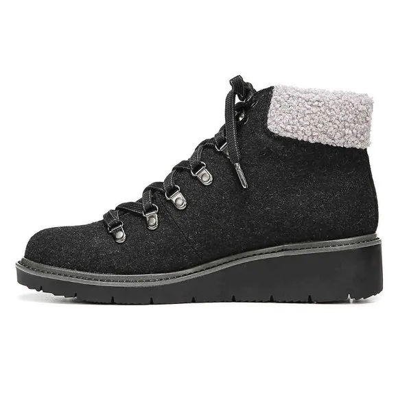 NEW Dr. Scholl's Women's waterproof Sentinel Boots