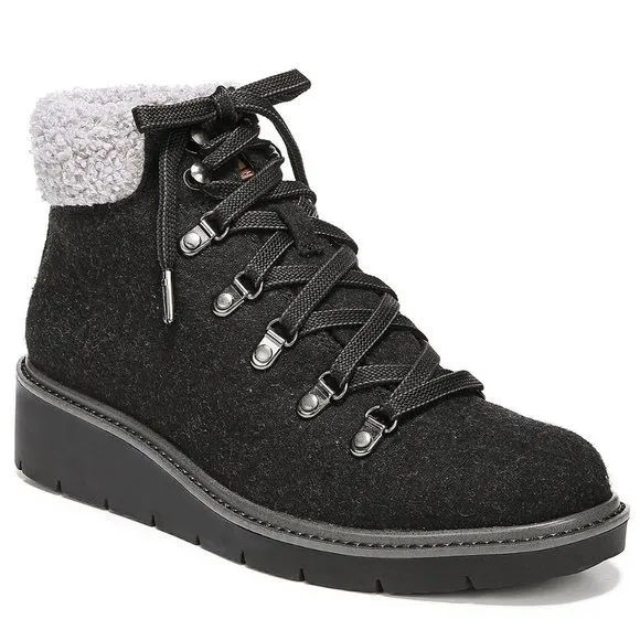 NEW Dr. Scholl's Women's waterproof Sentinel Boots
