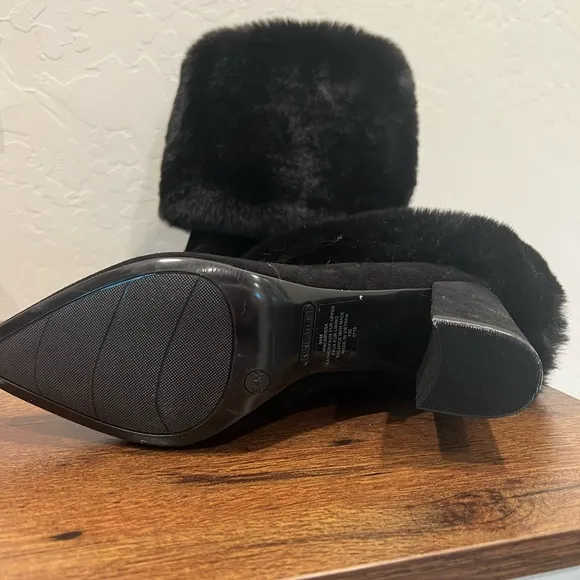 🌼New Faux Fur Nine West Boots🌼