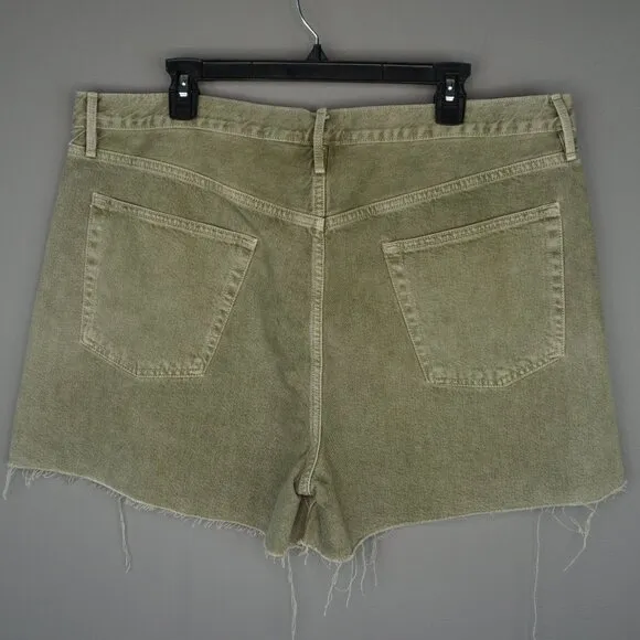 New Frame Le Super High Cut Off Short in Stone Moss Size 34