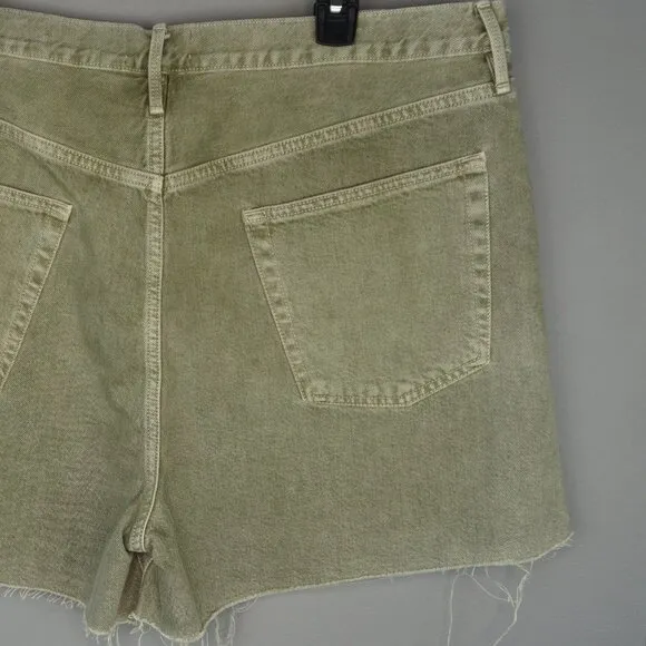 New Frame Le Super High Cut Off Short in Stone Moss Size 34