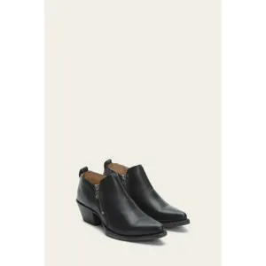 NEW FRYE sacha moto shortie in black