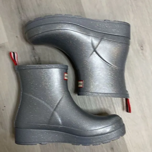 NEW- HUNTER- Women's Play Short Cosmic Rain Boots-silver sparkle- Size 9