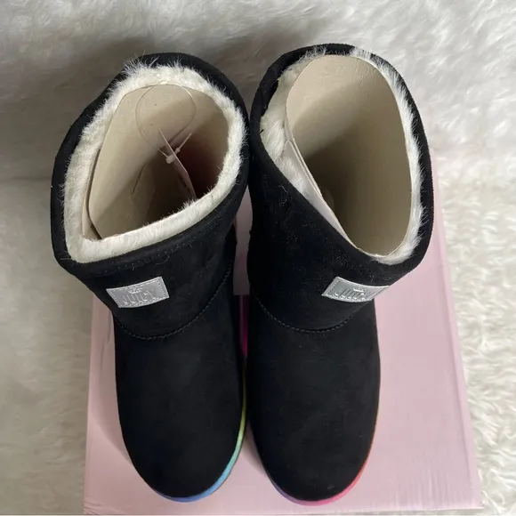 New Juicy by Juicy Couture Portola Boots size 5