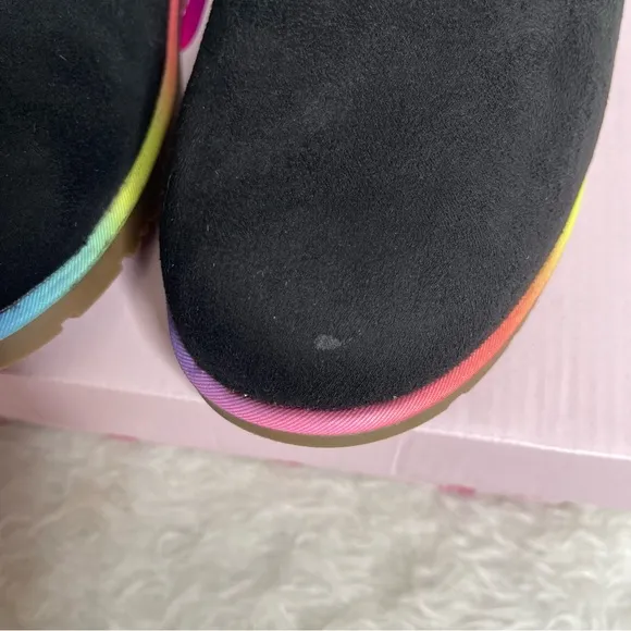 New Juicy by Juicy Couture Portola Boots size 5