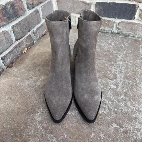 NEW La Canadienne Peter Waterproof Bootie,  Size 9