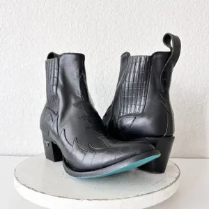 NEW Lane CHELSEA Womens Cowboy Boots 11 Western Black Leather Short Ankle Bootie