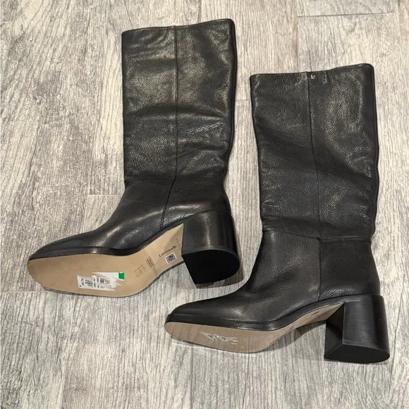 New Larroude black Ricky leather boots