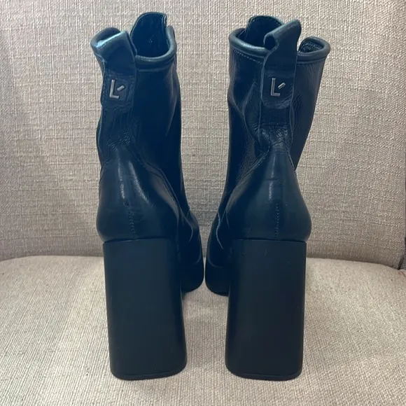 NEW Larroude Nicole Hi Boot - Black LeatherSize 8.5