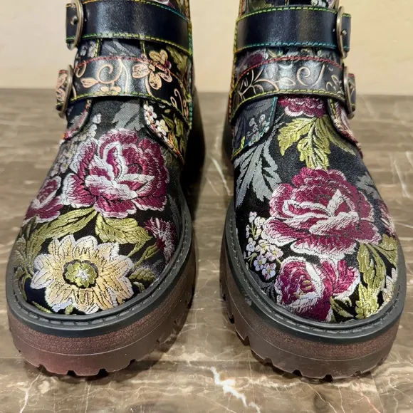 NEW L’artiste by Spring Step Haruko Tapestry Boots