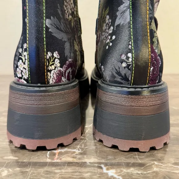 NEW L’artiste by Spring Step Haruko Tapestry Boots