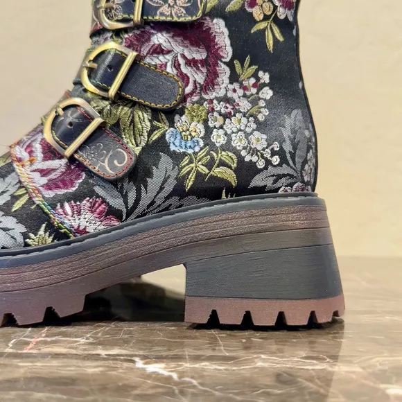 NEW L’artiste by Spring Step Haruko Tapestry Boots