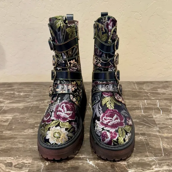 NEW L’artiste by Spring Step Haruko Tapestry Boots