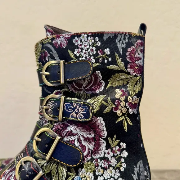 NEW L’artiste by Spring Step Haruko Tapestry Boots