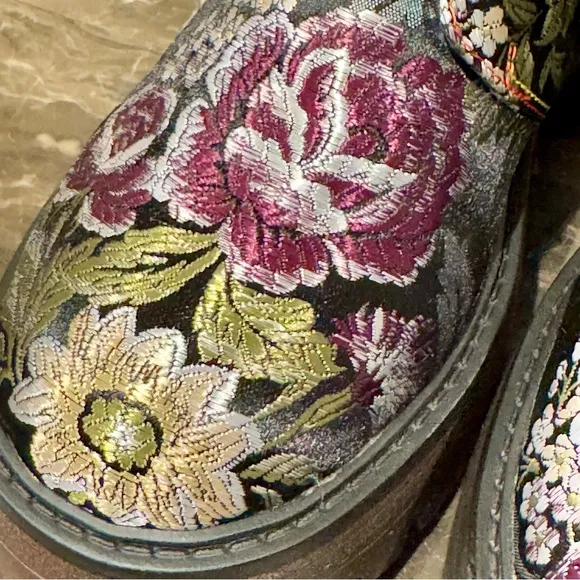 NEW L’artiste by Spring Step Haruko Tapestry Boots
