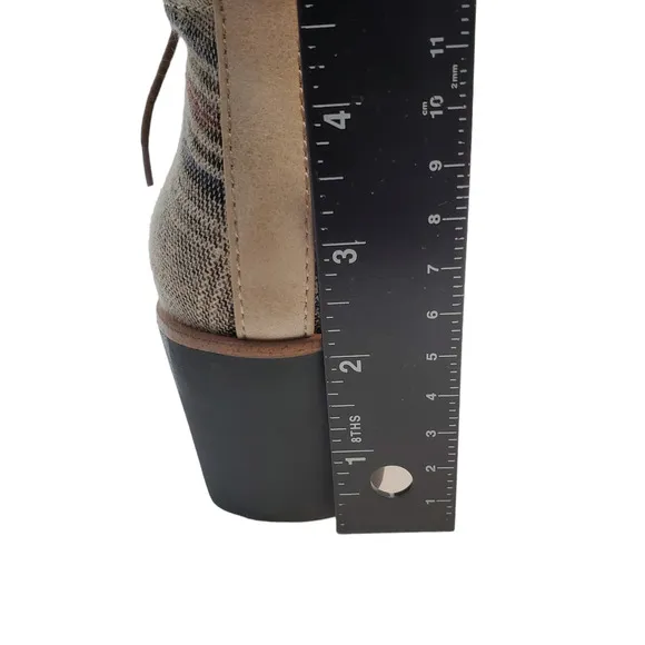 New Lifestride Womens Booties Zone Cushioned Ankle Boots 8.5M Brown Plaid