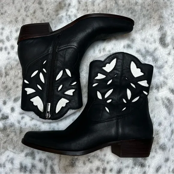 New Lucky Brand Herzie Black Leather Cowboy Short Boots Cutouts sz 6 / 36.5