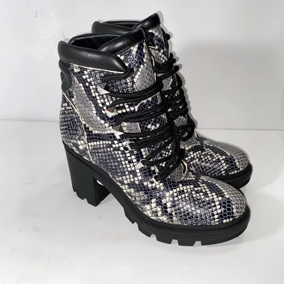 NEW MARC FISHER KINI PLATFORM BOOTS