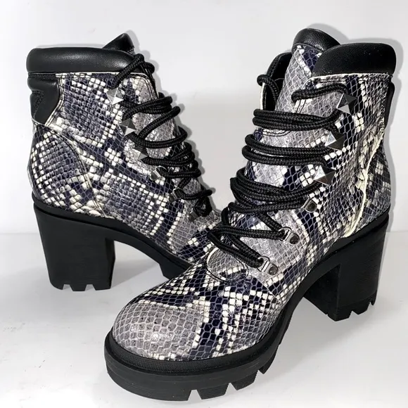 NEW MARC FISHER KINI PLATFORM BOOTS