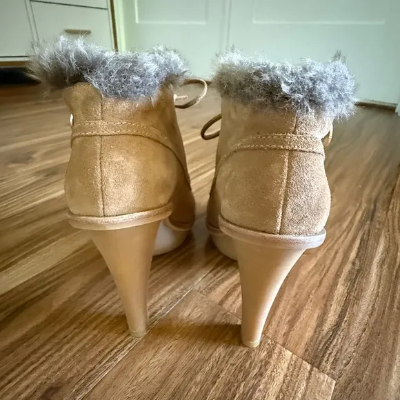 New Michael Kors Brown Fur-Trimmed Women's Heeled Lace Up Ankle Boots size 6