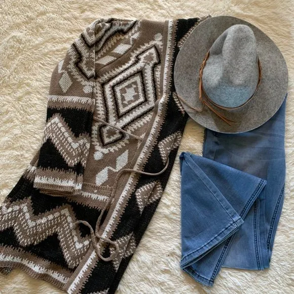New Native Tribal Boho Western Ski Montana Cardigan Sweater
