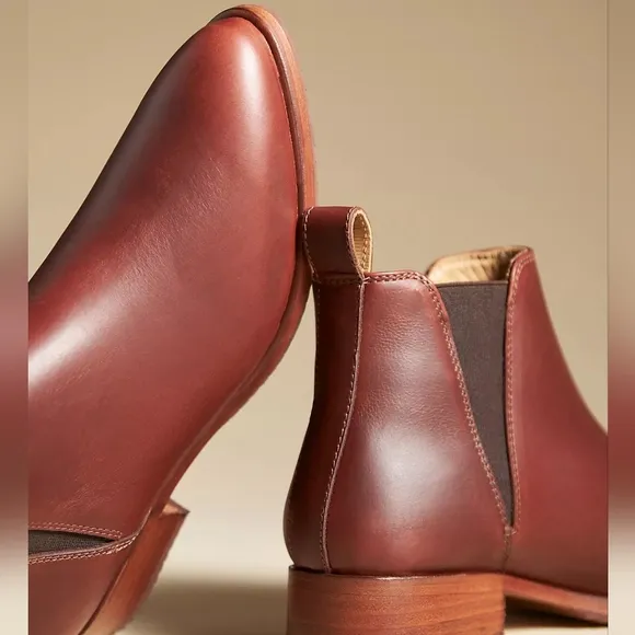 New Nisolo Eva Everyday Leather Chelsea Ankle Boot - Auburn - Size 9