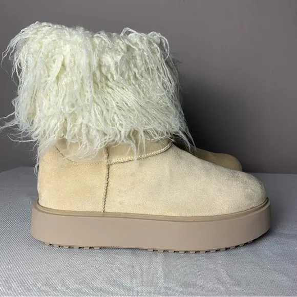*NEW* PLT Women's Cream Fur-Lined Boots Size US 8 EU 39 UK 6