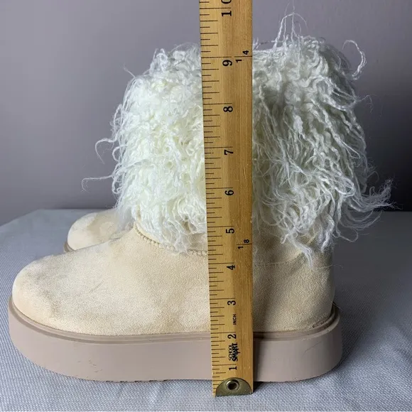 *NEW* PLT Women's Cream Fur-Lined Boots Size US 8 EU 39 UK 6