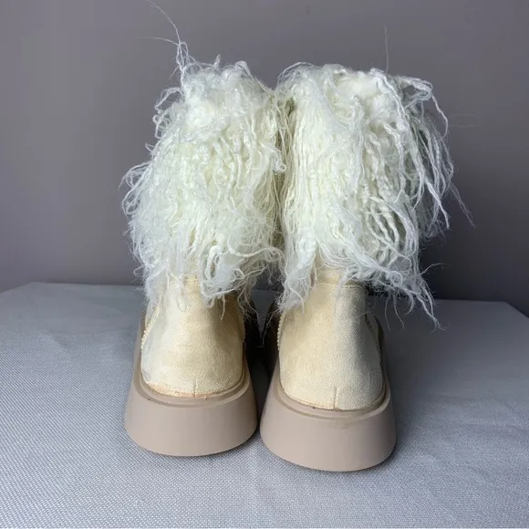 *NEW* PLT Women's Cream Fur-Lined Boots Size US 8 EU 39 UK 6