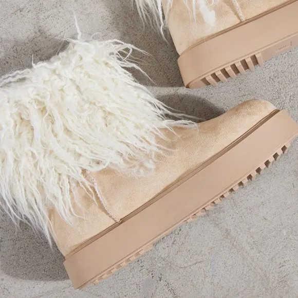 *NEW* PLT Women's Cream Fur-Lined Boots Size US 8 EU 39 UK 6