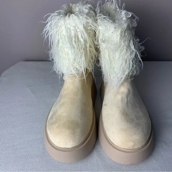 *NEW* PLT Women's Cream Fur-Lined Boots Size US 8 EU 39 UK 6