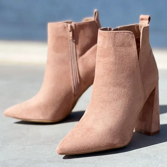 NEW Pointy Toe Geometric Triangle Block Heel Cutout Side Suede Ankle Bootie Boot