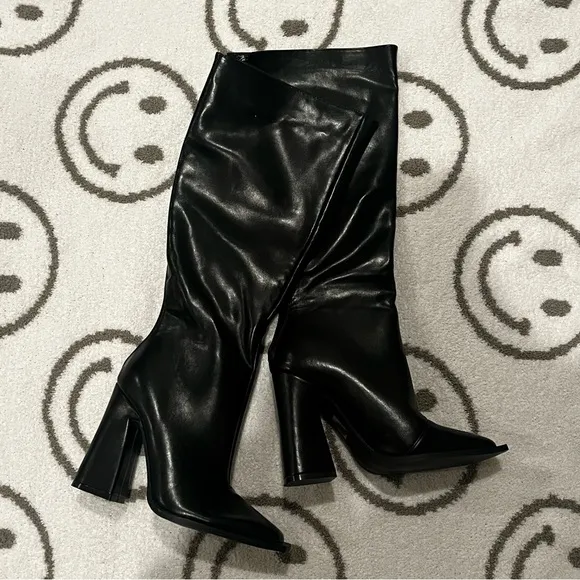New Princess Polly Keeley Matte Black Faux Leather Square Toe Boots
