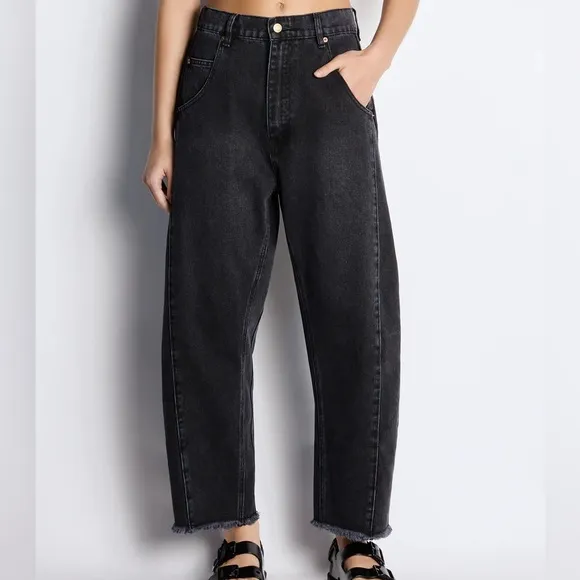 NEW ROUCHA Womens Delvaux Denim Barrel Crop Jeans Size Short Medium 34x25 Black