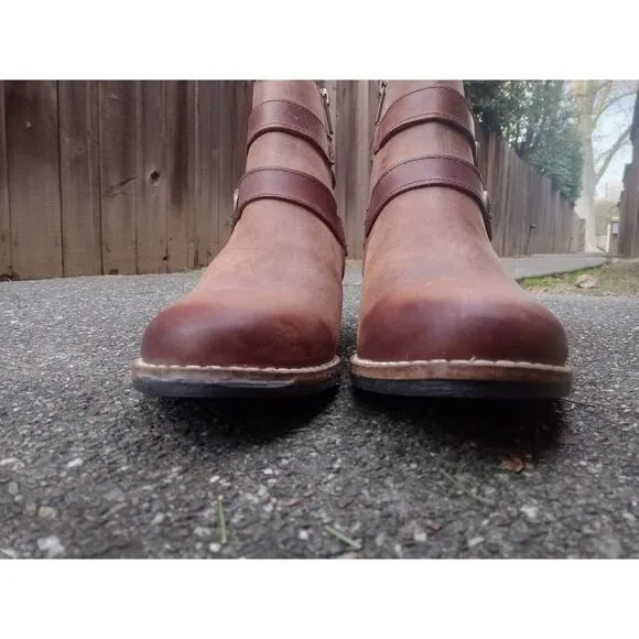 NEW‎ Rustic Leather Sterling River Short Cowboy Booties  9