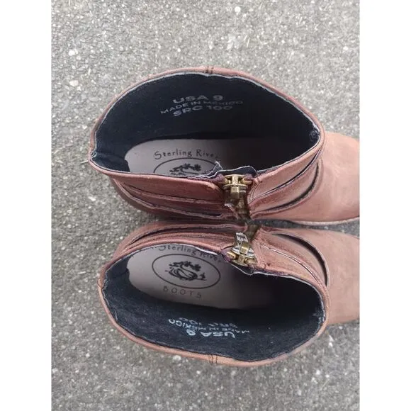 NEW‎ Rustic Leather Sterling River Short Cowboy Booties  9