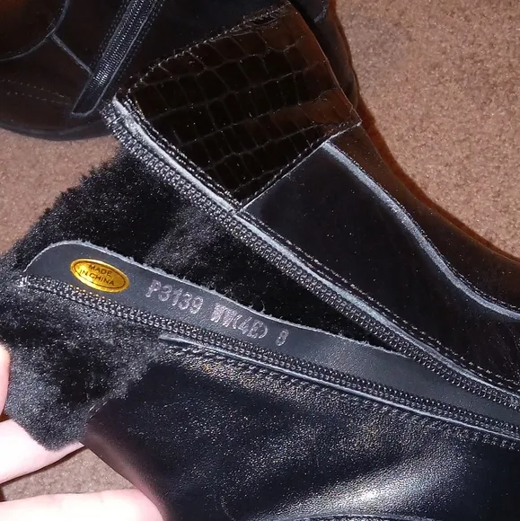 NEW size 8WW (4E) Black Winter Ankle Boots Ortho-Line by Hoopoe