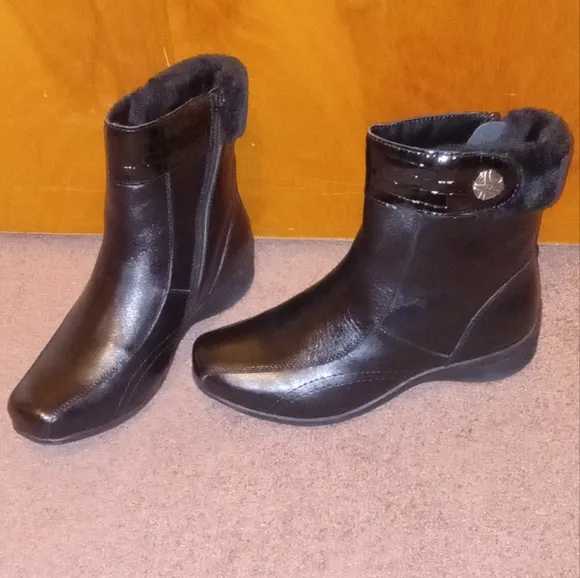NEW size 8WW (4E) Black Winter Ankle Boots Ortho-Line by Hoopoe