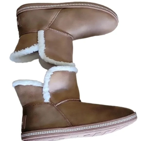 NEW! SKECHERS Cozy Campfire Song Birds Sherpa Lined Ankle Boots Booties 6.5.