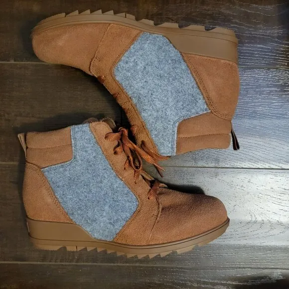 NEW Sorel Evie Lace Up Boots Womens 10 Wedge Suede Outdoors Neutral Winter