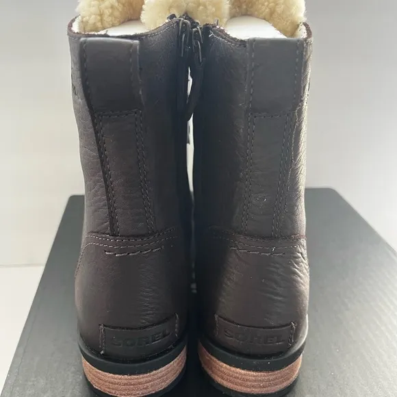 New Sorel Women’s Emelie Short Lace Cozy Boots Size: 10